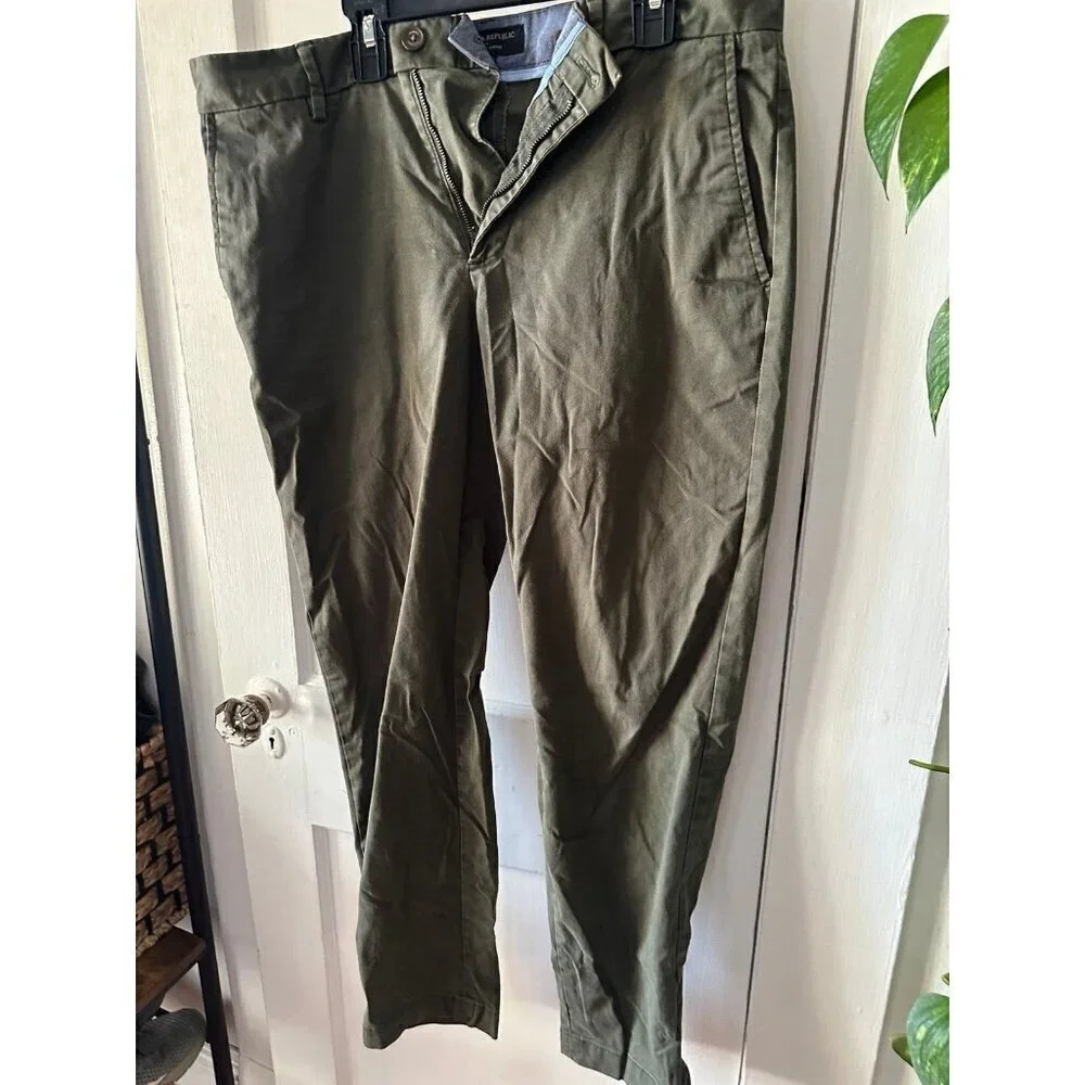 Banana Republic Men’s size 32 x 32 pants